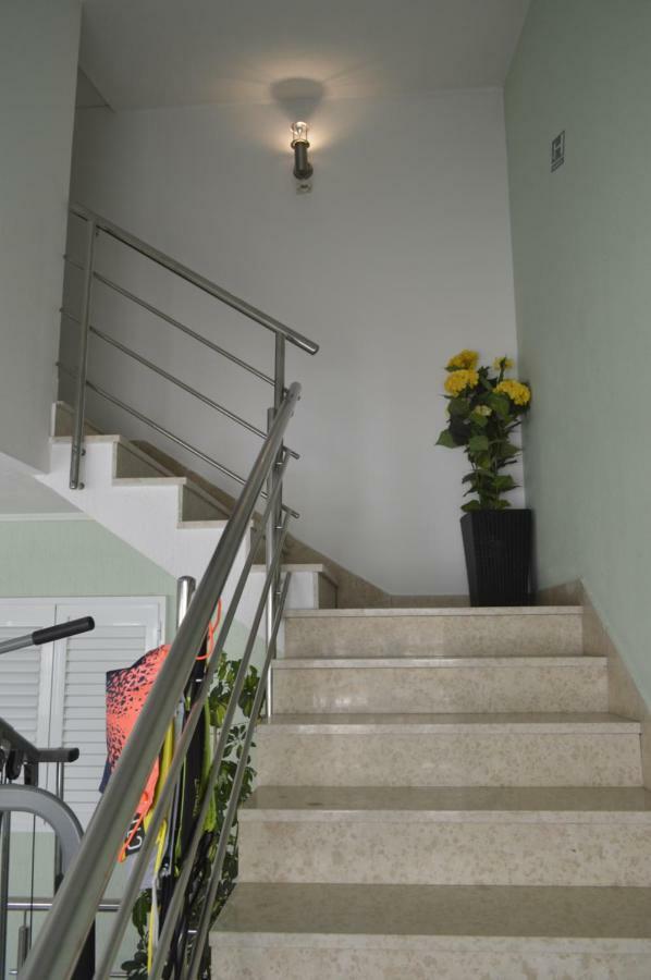 Apartment Beach ماكارسكا المظهر الخارجي الصورة